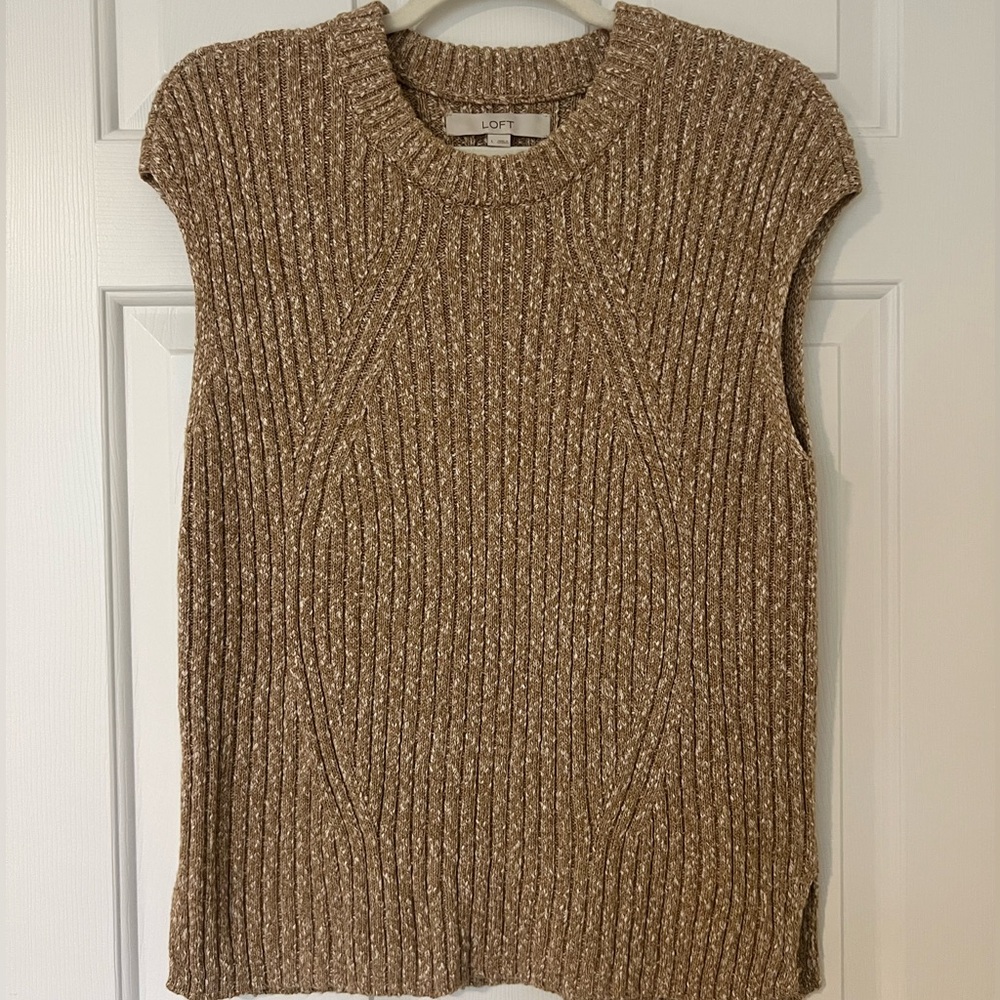 LOFT Women's Tan Ribbed Sweater